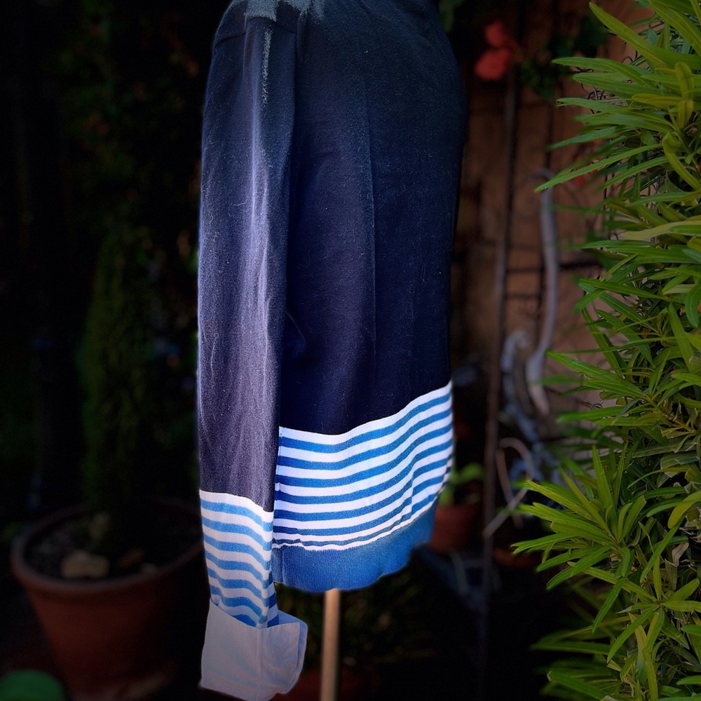 Sweater - Picture 3 of 3